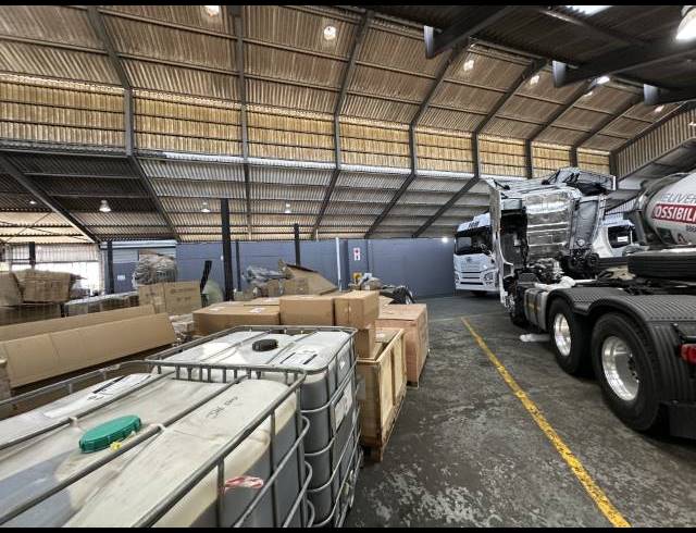 2,200M² WAREHOUSE TO LET IN KRAAIFONTEIN INDUSTRIA